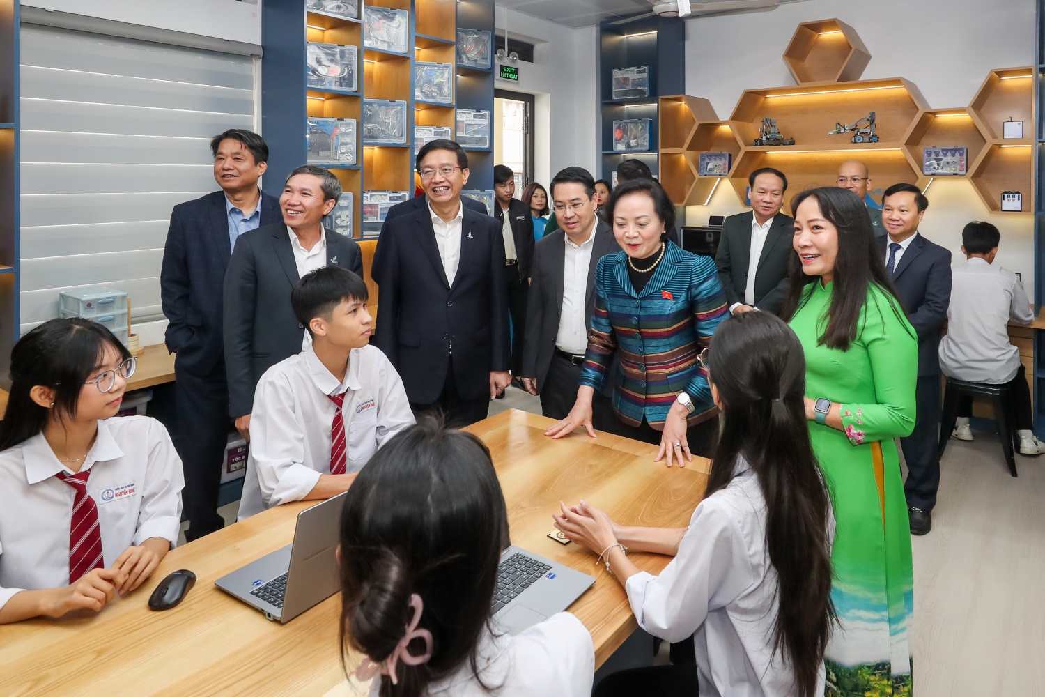 Petrovietnam đồng hành, nâng cao chất lượng giáo dục tỉnh Lào Cai