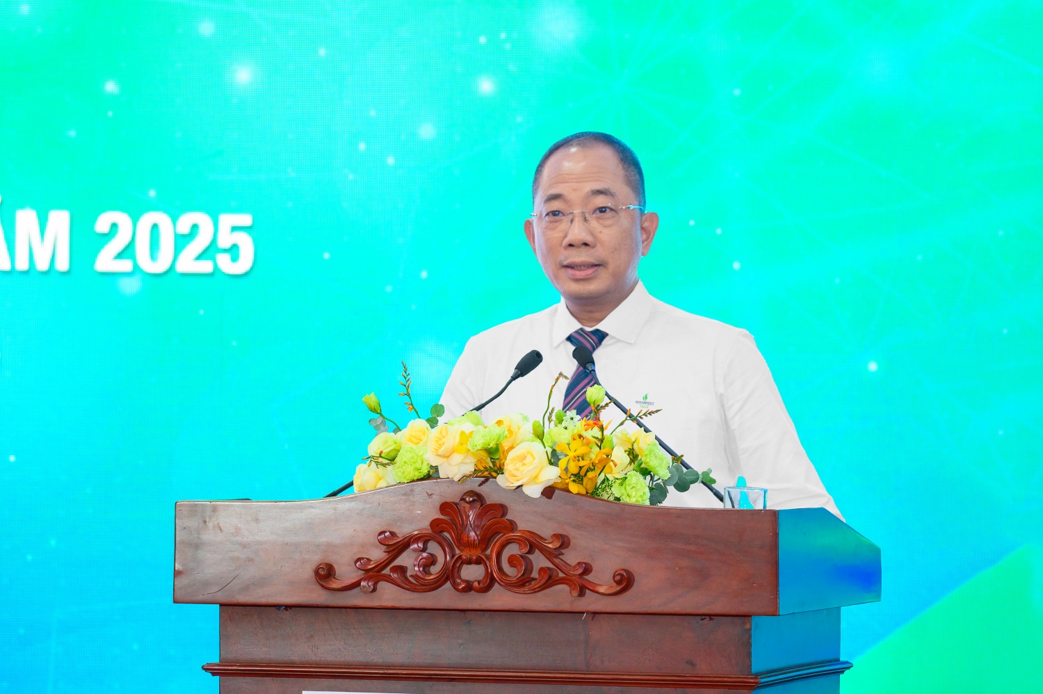 Đ/c Cao Hoài Dương – Bí thư Đảng ủy, Chủ tịch HĐQT PVOIL phát biểu tại Hội nghị