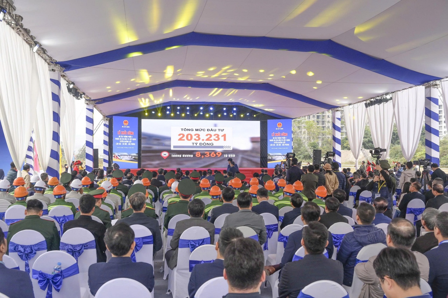 Hình thành trục giao thông chiến lược, tạo động lực phát triển mới