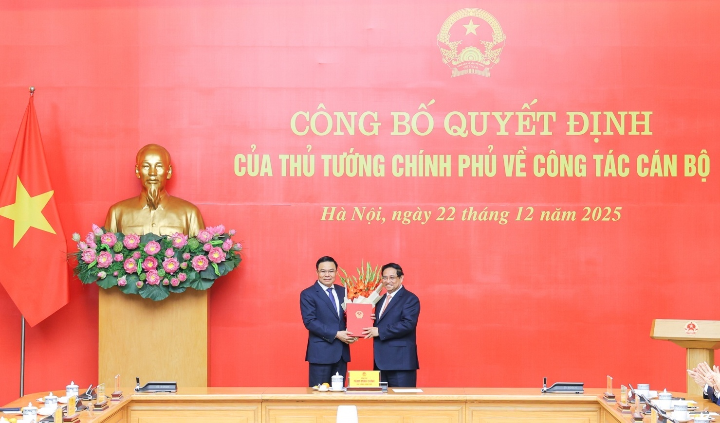 [VIDEO] Đồng chí Lê Mạnh Hùng làm Quyền Bộ trưởng Bộ Công Thương