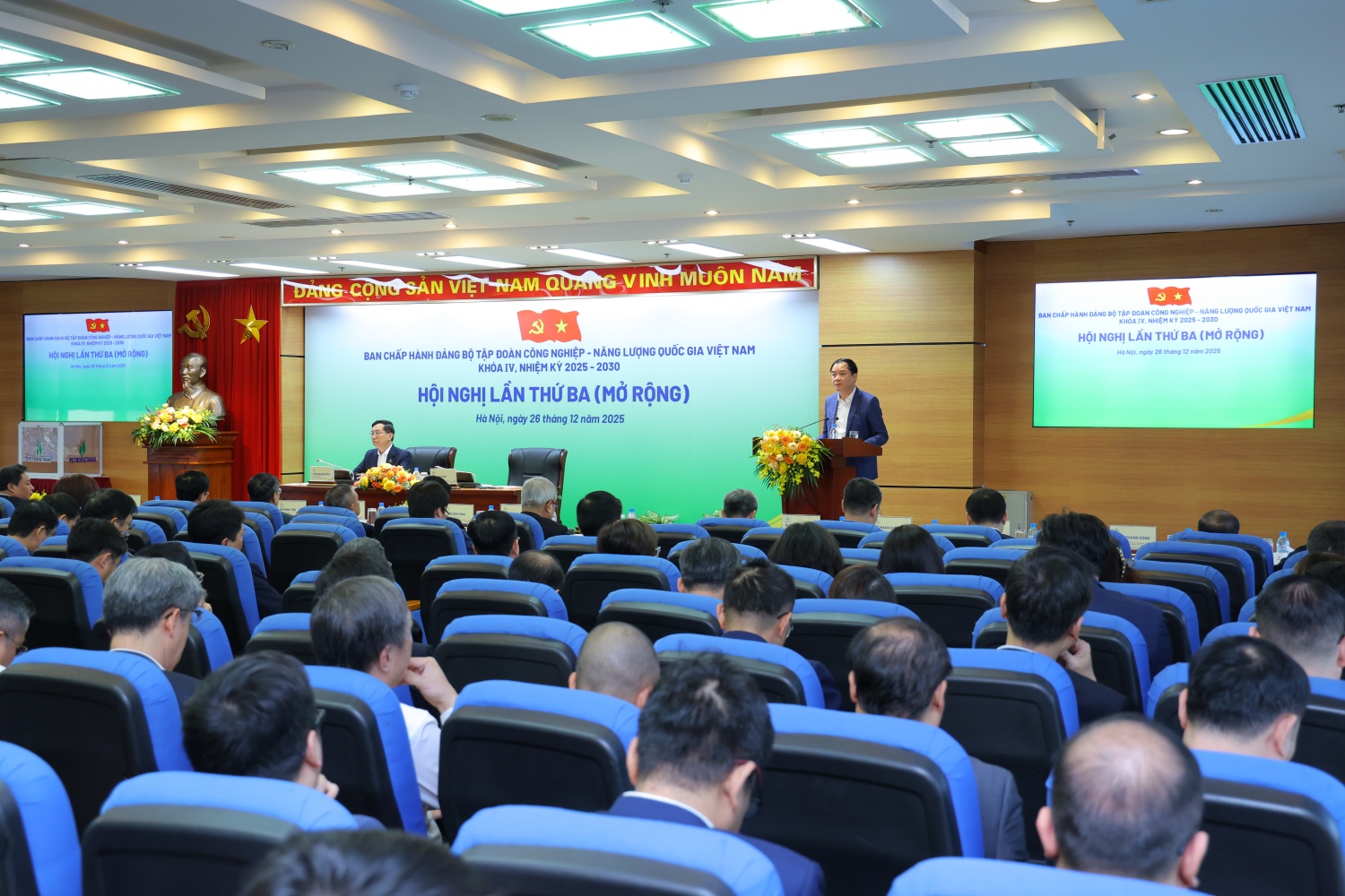 Khơi thông nguồn lực thể chế: Khơi thông nguồn lực thể chế: