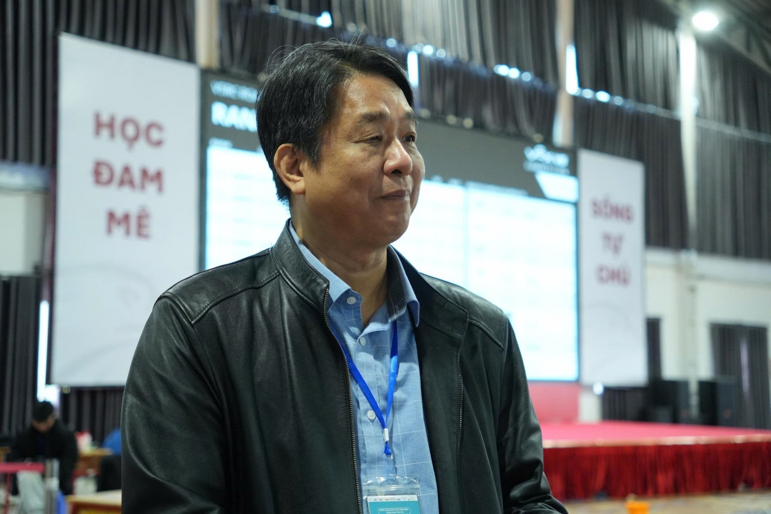 Từ “mượn thiết bị đi thi” đến phòng STEM hiện đại