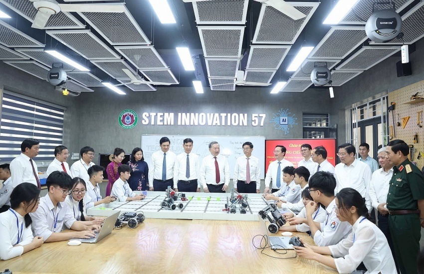 STEM Innovation Petrovietnam tiếp sức truyền thống hiếu học xứ Nghệ