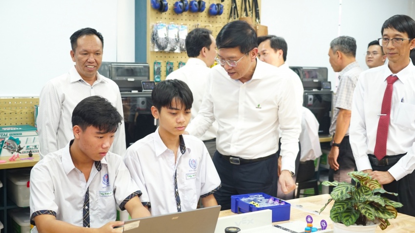 STEM Innovation Petrovietnam: Bệ phóng tư duy khoa học cho học sinh Trường THPT Thống Nhất A