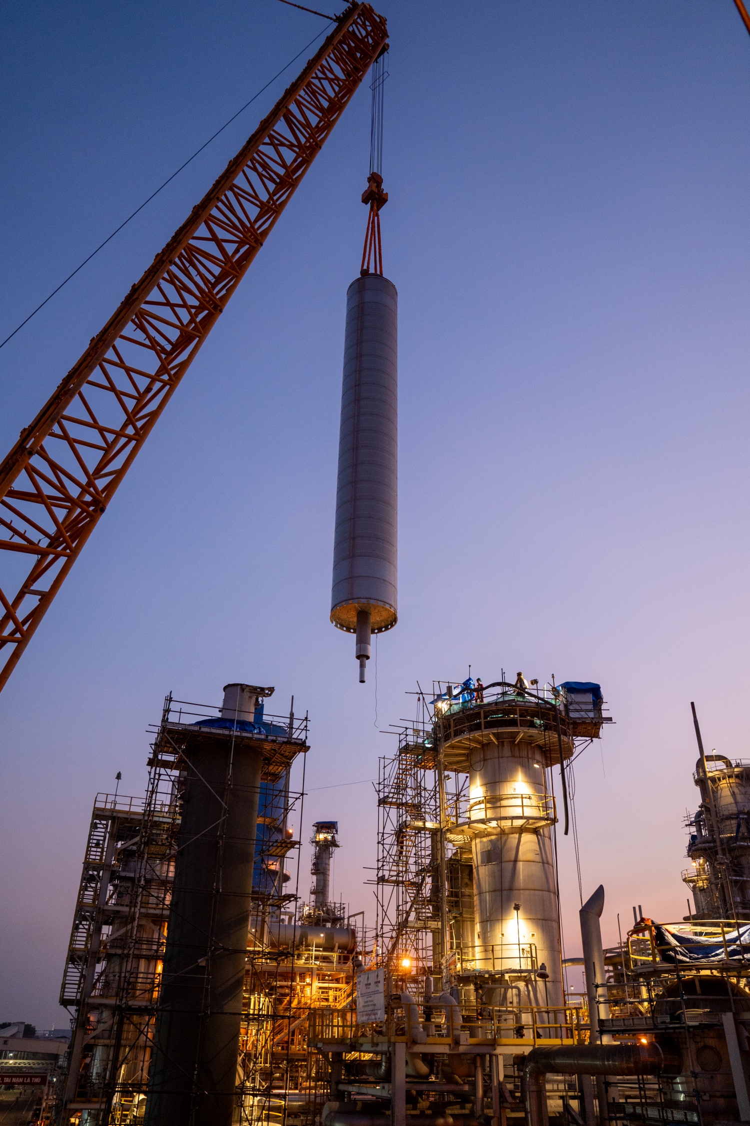 [Chùm ảnh] Những “bước lắp ghép quyết định” trong đợt BDTT Nhà máy Đạm Phú Mỹ