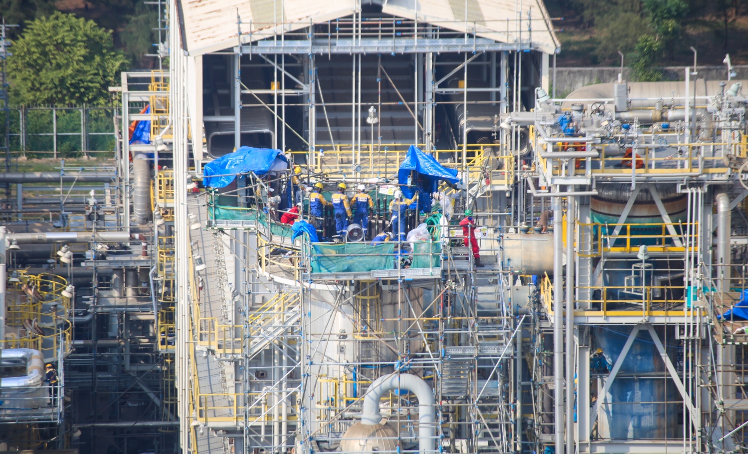 [Chùm ảnh] Những “bước lắp ghép quyết định” trong đợt BDTT Nhà máy Đạm Phú Mỹ