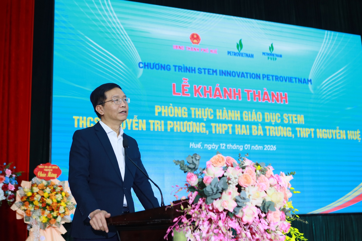 Phát triển nguồn nhân lực, góp phần đưa Huế trở thành Trung tâm Giáo dục – đào tạo, khoa học – công nghệ