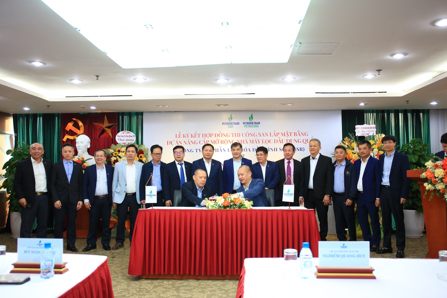 BSR và PETROCONs ký hợp đồng san lấp mặt bằng dự án NCMR NMLD Dung Quất