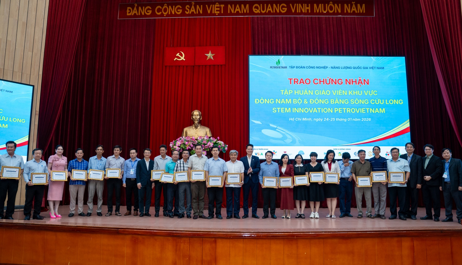 Hơn 190 giáo viên Đông Nam Bộ và ĐBSCL được trang bị kỹ năng triển khai giáo dục STEM