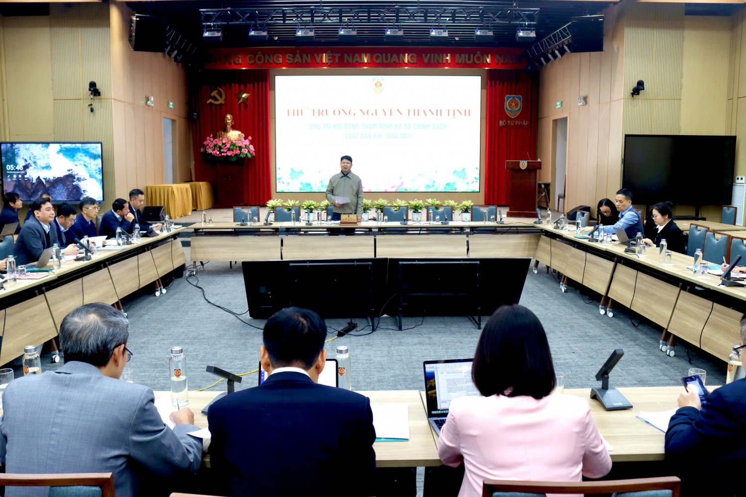 Thẩm định Luật Dầu khí (sửa đổi): Đơn giản hóa thủ tục, thu hút đầu tư Thẩm định Luật Dầu khí (sửa đổi): Đơn giản hóa thủ tục, thu hút đầu tư