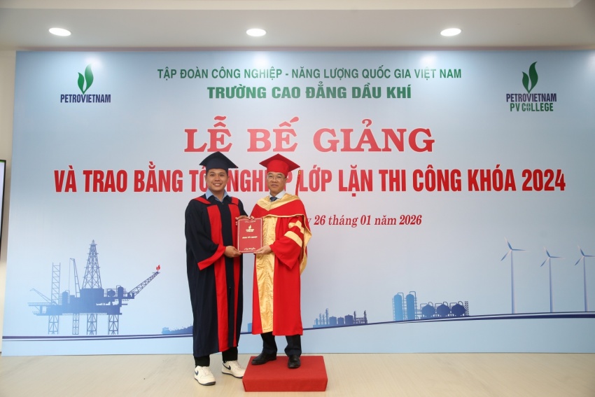 PV College trao bằng tốt nghiệp cho 24 học sinh lớp Lặn thi công khóa 2024