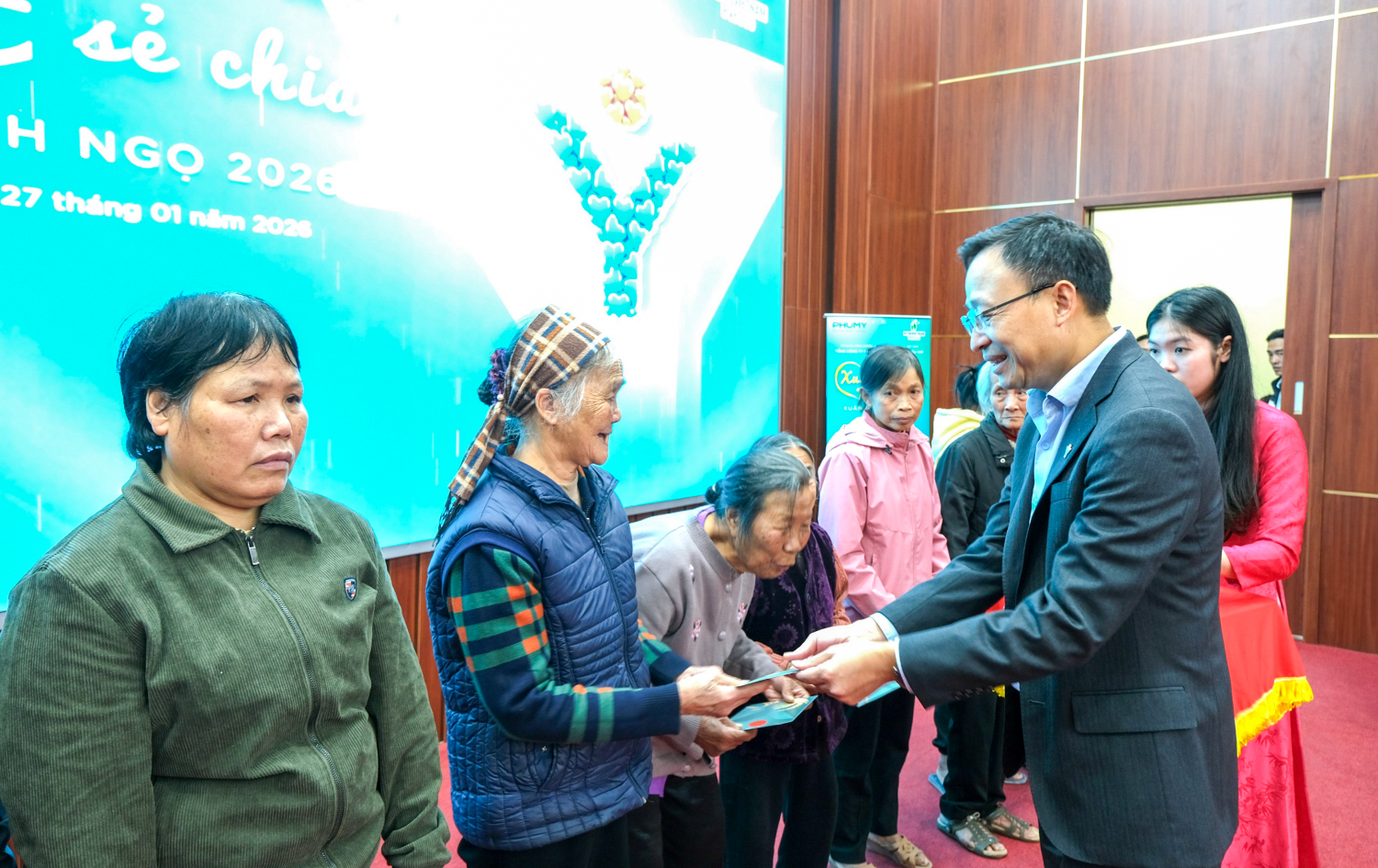 PVFCCo – Phú Mỹ mang Tết đến với hơn 16.000 hộ gia đình khó khăn trên cả nước