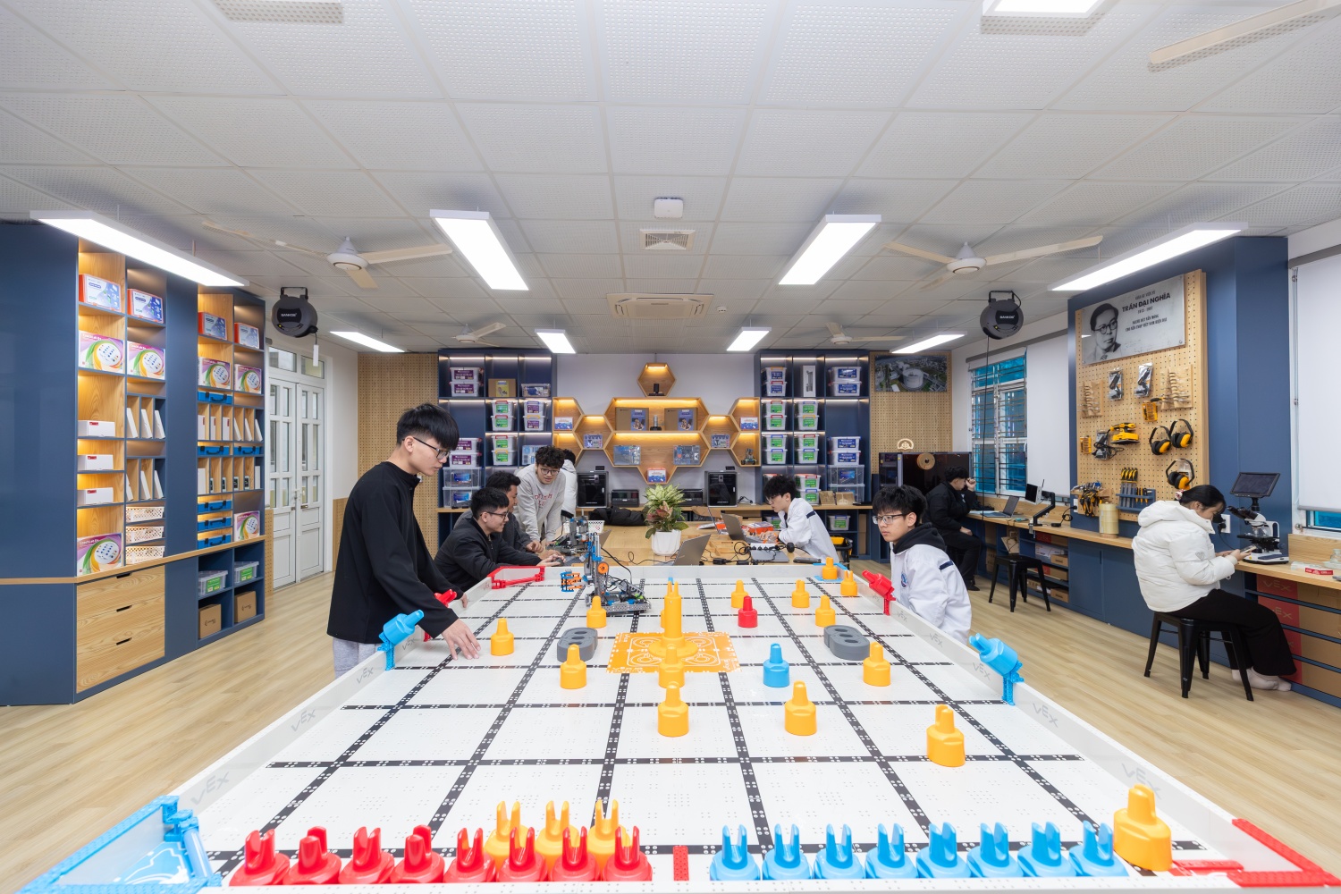 Đánh thức đam mê nghiên cứu khoa học tại Trường THPT chuyên Thái Bình