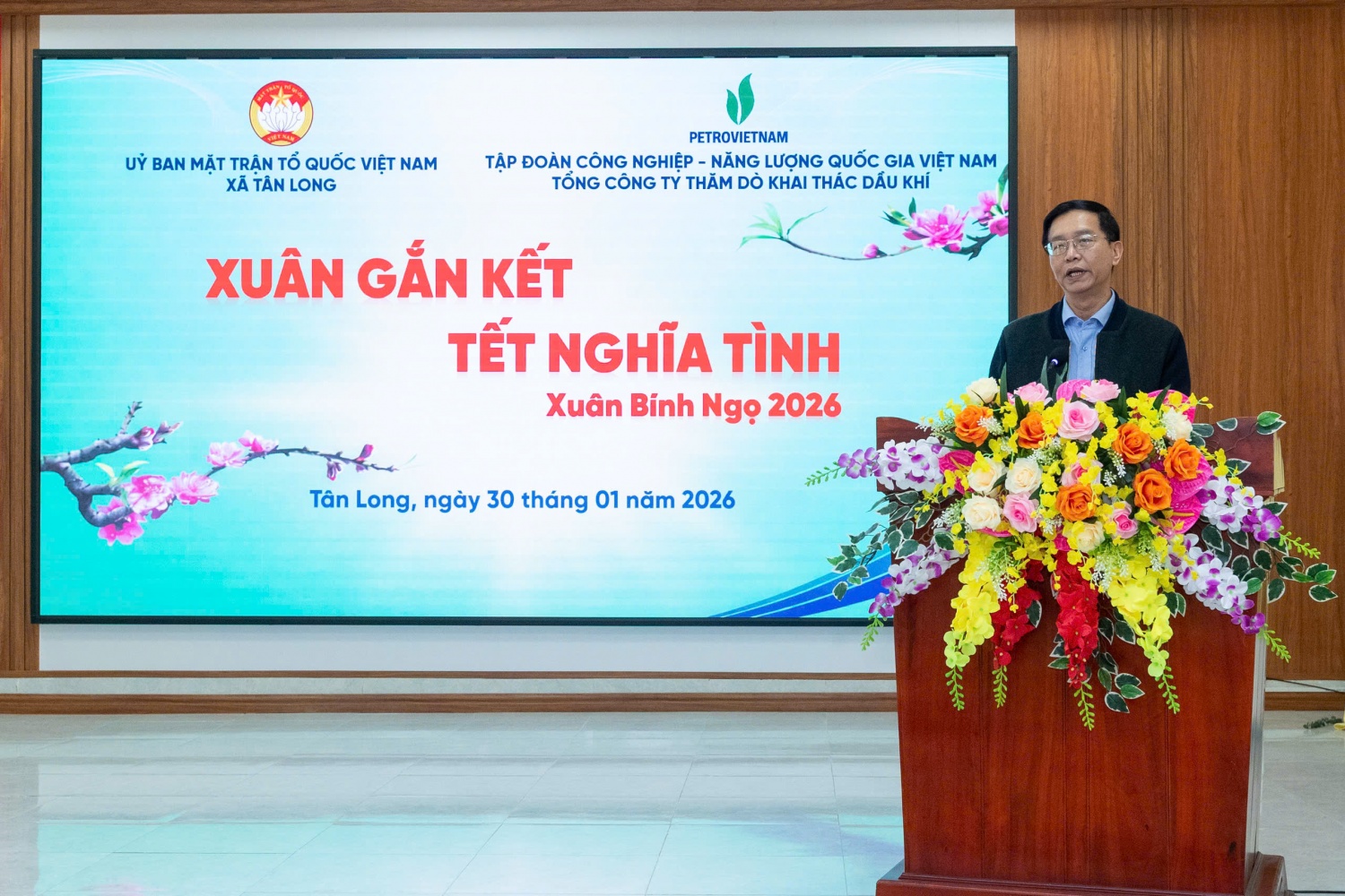 Petrovietnam đưa Tết đến với bà con Tuyên Quang