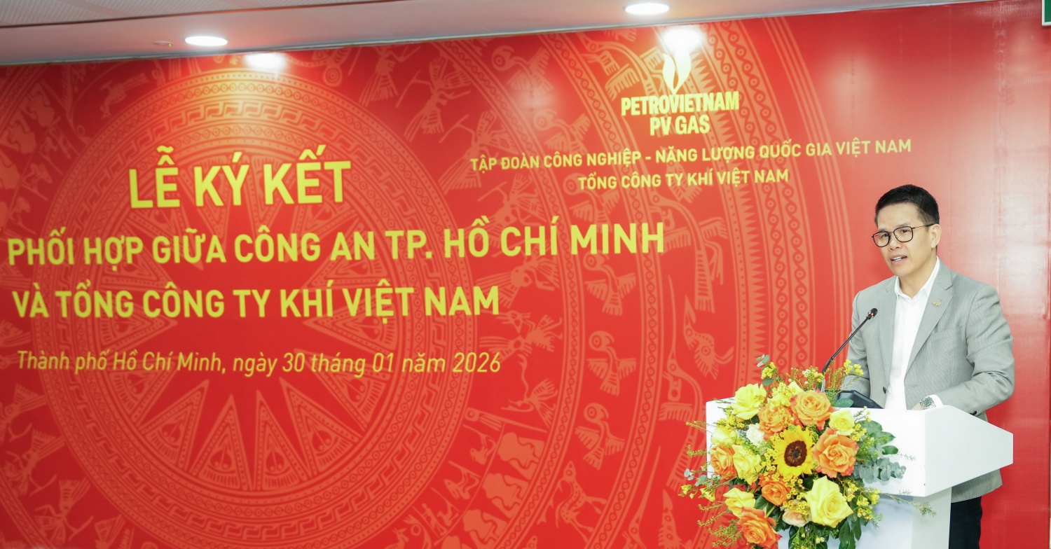 Tổng Giám đốc PV GAS Phạm Văn Phong phát biểu tại Lễ ký kết