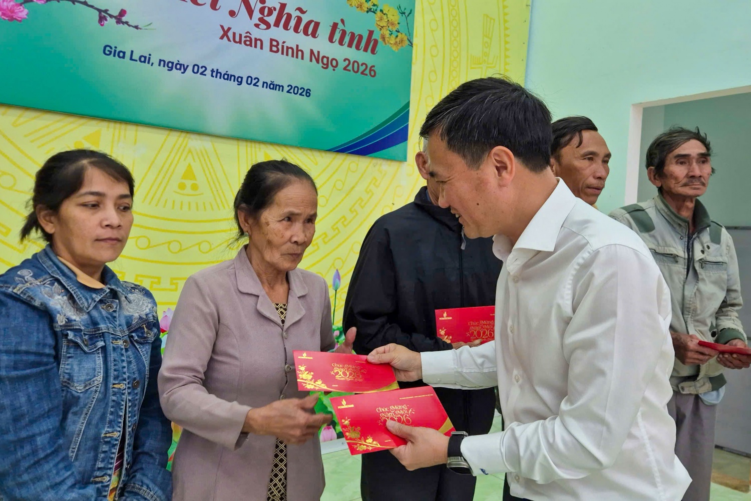 Petrovietnam trao quà Tết, lan tỏa nghĩa tình tại Khánh Hòa