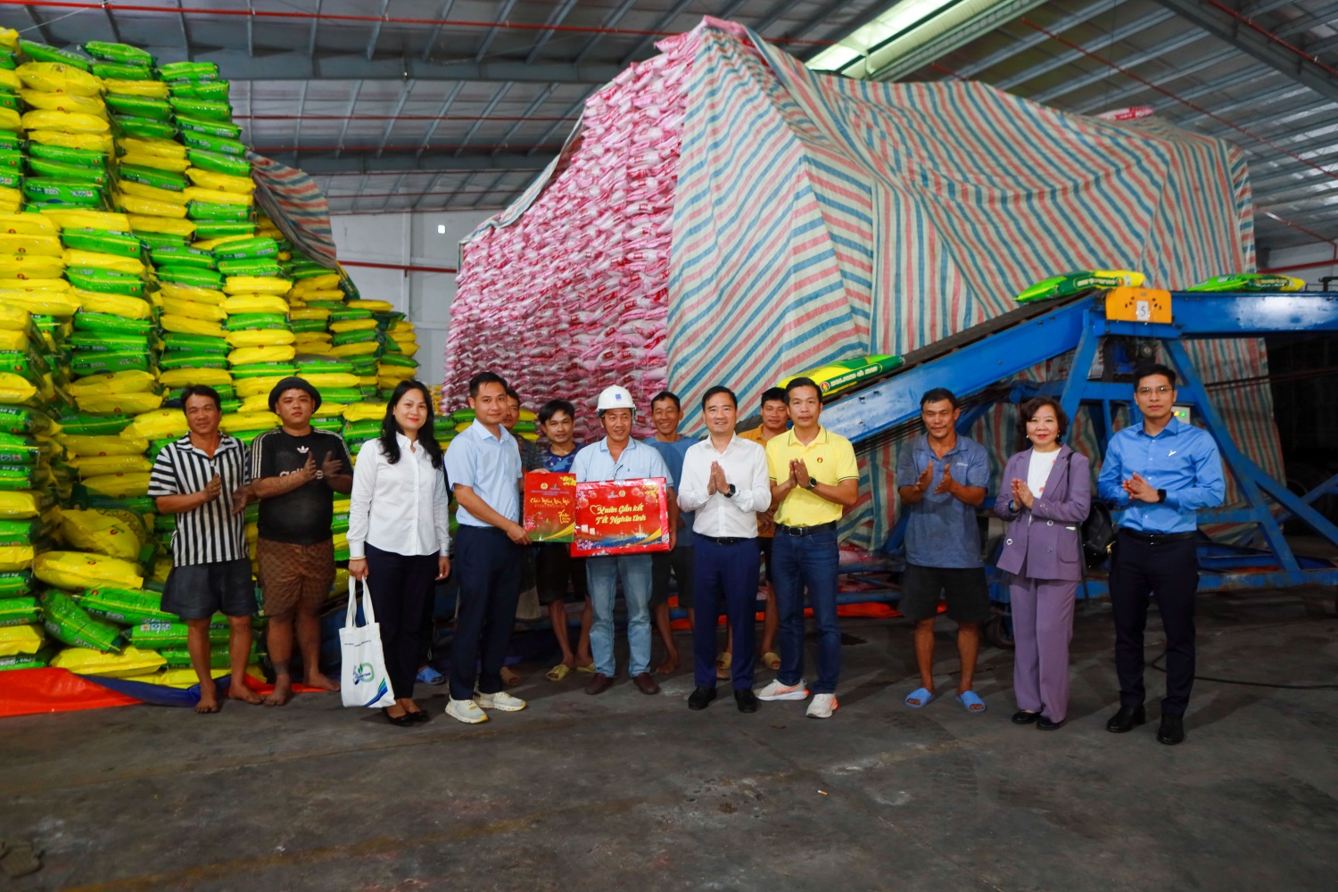 Petrovietnam mang “Xuân” đến những địa phương chịu nhiều thiệt hại do thiên tai tại Gia Lai và Khánh Hòa