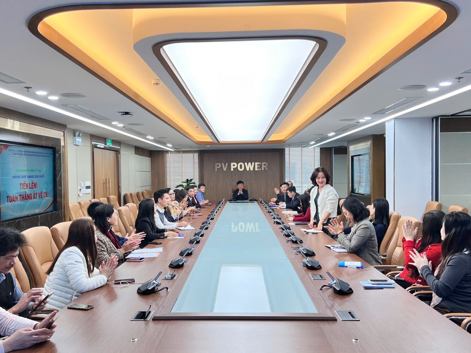 Đảng bộ PV Power quán triệt tinh thần: “Tiến lên! Toàn thắng ắt về ta”