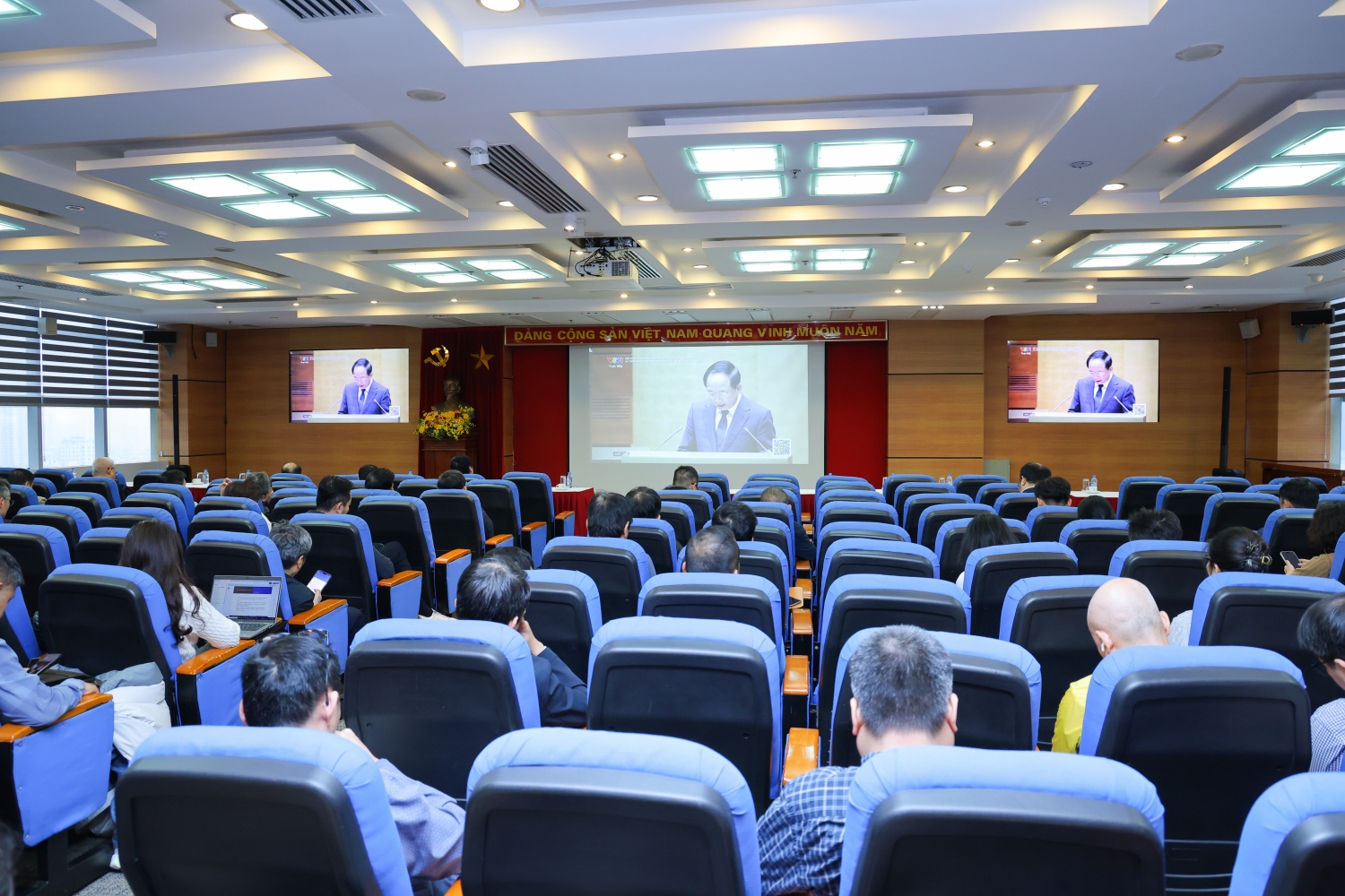 Đảng bộ Petrovietnam tham dự Hội nghị học tập, triển khai Nghị quyết Đại hội XIV của Đảng