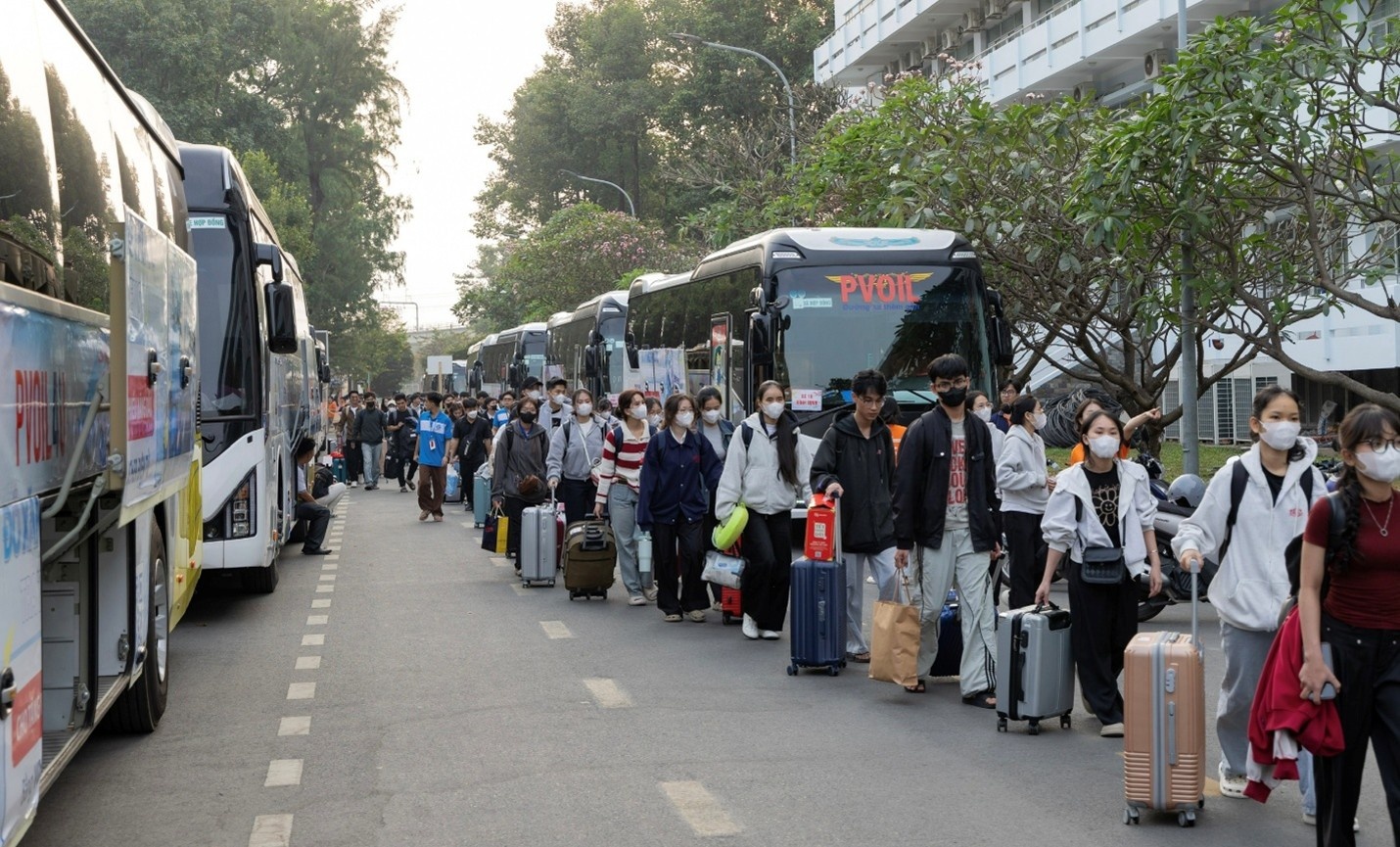 PVOIL và những chuyến xe đoàn viên