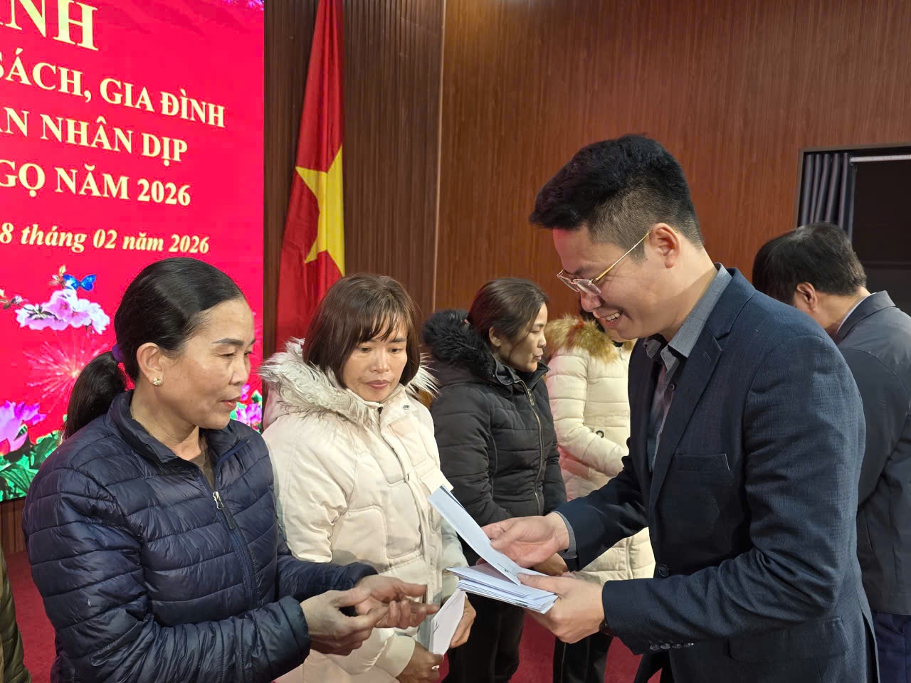 Petrovietnam lan tỏa hơi ấm mùa Xuân về Đất Tổ