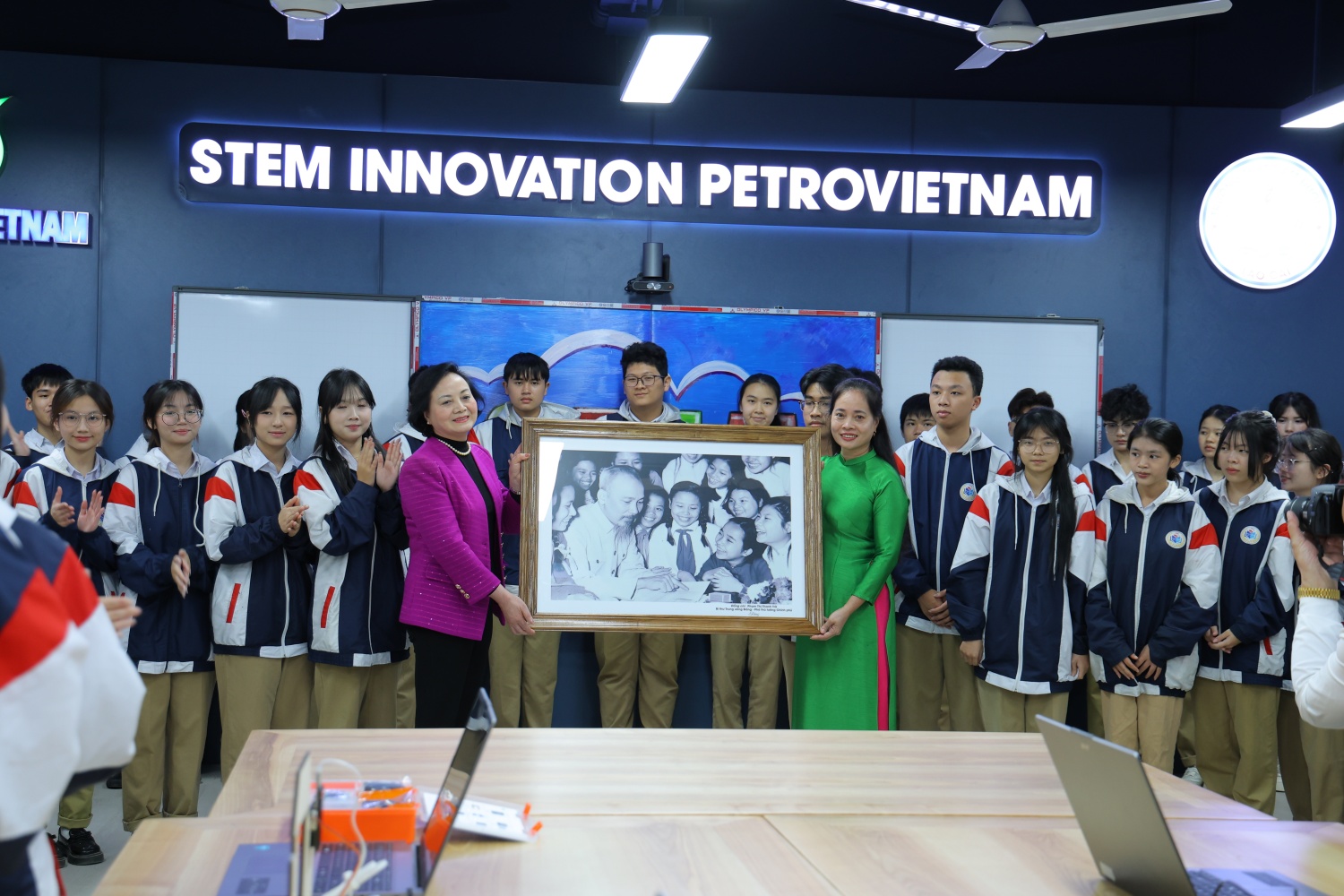 Phòng STEM mở ra không gian tri thức rộng lớn cho học sinh vùng cao