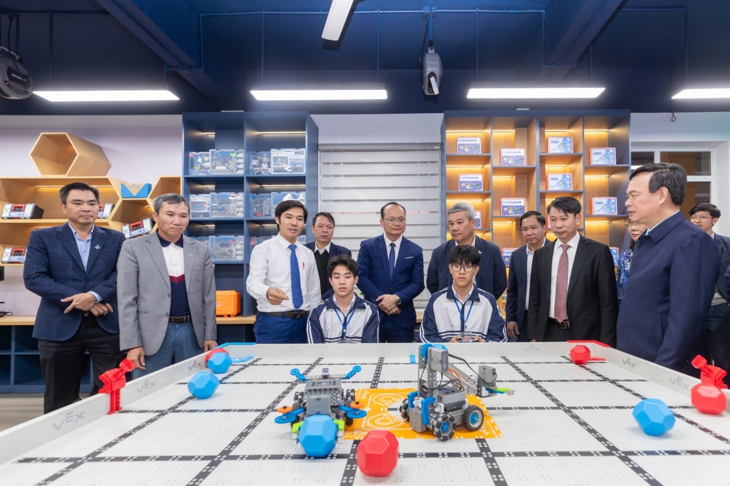 Petrovietnam mang không khí Tết về Phú Thọ