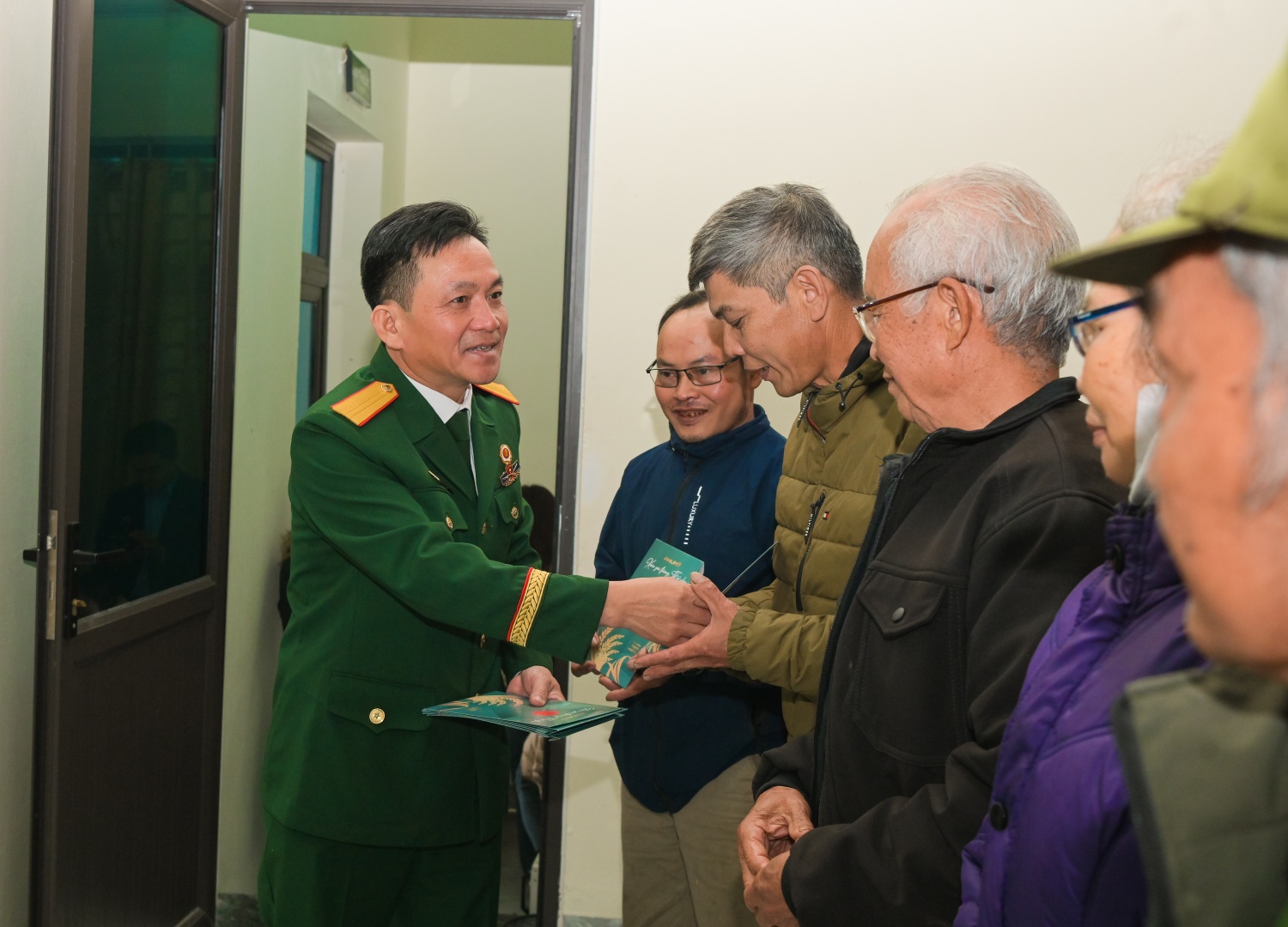 Petrovietnam/PVFCCo – Phú Mỹ lan tỏa nghĩa tình, chăm lo Tết cho người dân và cựu chiến binh khó khăn