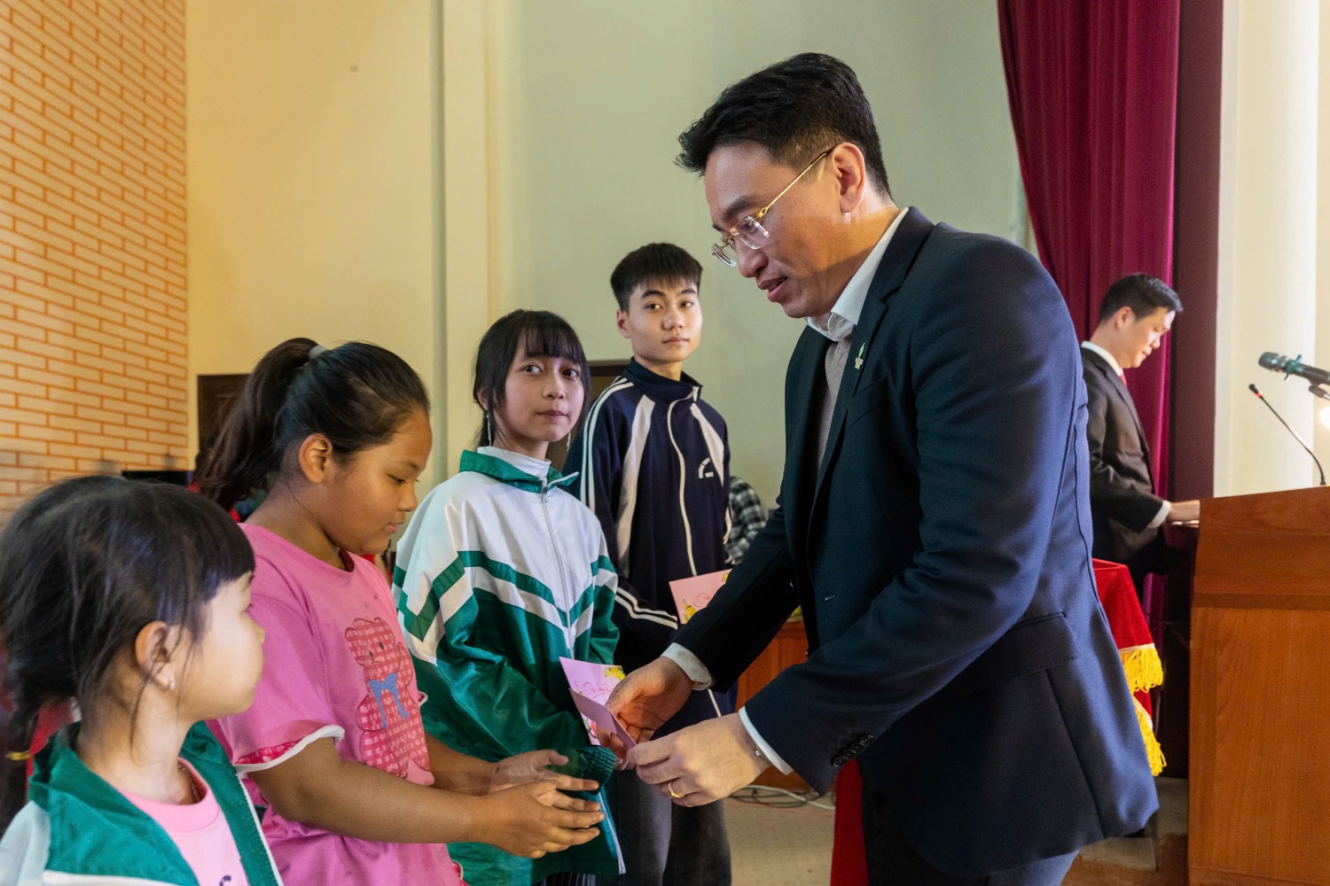 Petrovietnam mang Xuân nghĩa tình đến với xã Mễ Sở (Hưng Yên)