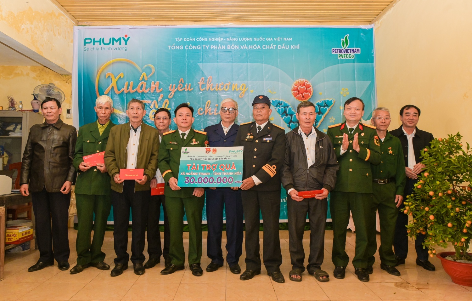 “Petrovietnam: Xuân Gắn kết - Tết Nghĩa tình” mang mùa xuân tới mọi miền đất nước