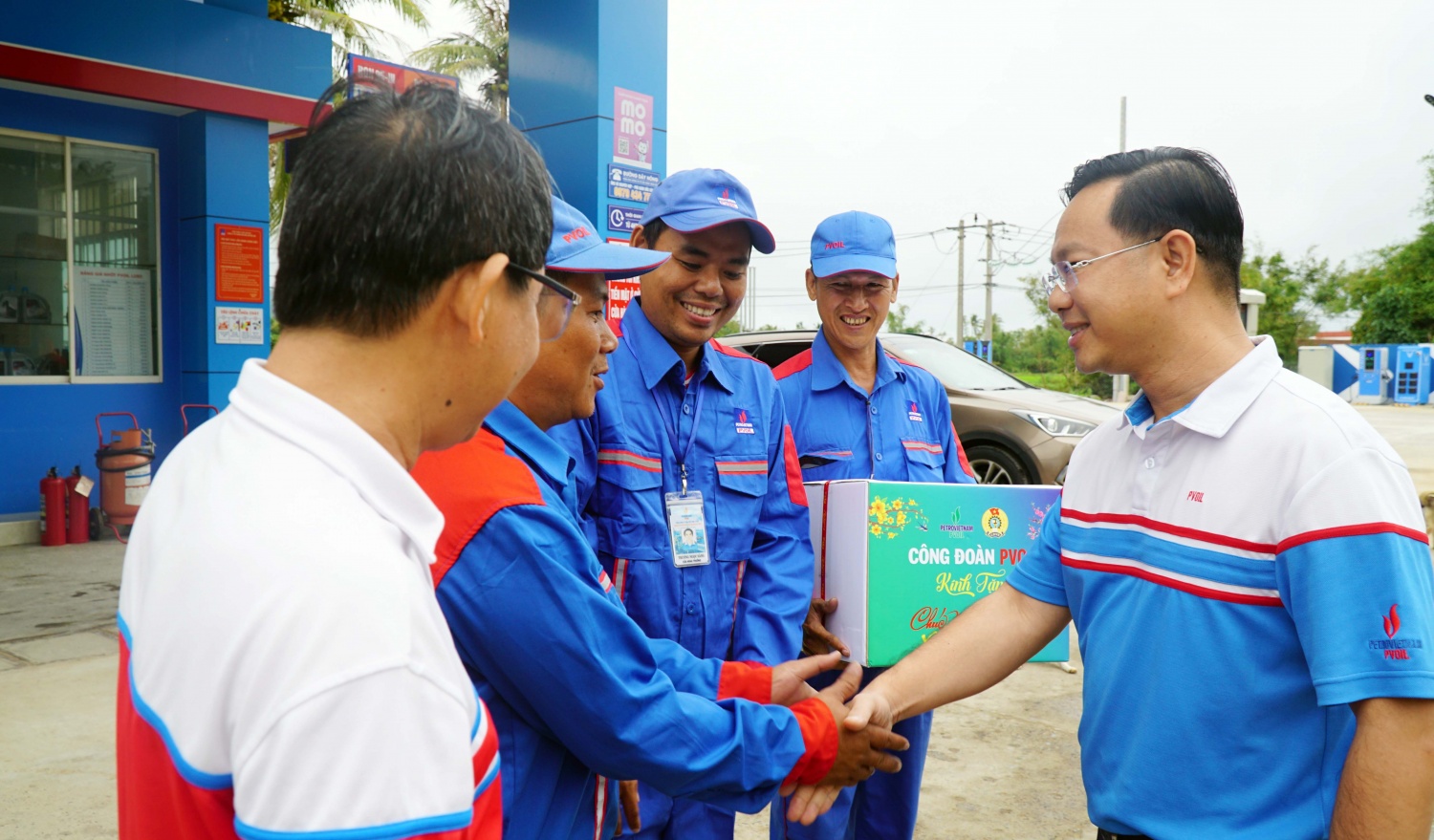 Công đoàn PVOIL thăm, tặng quà Tết cho người lao động PVOIL Phú Yên, PVOIL Bình Thuận