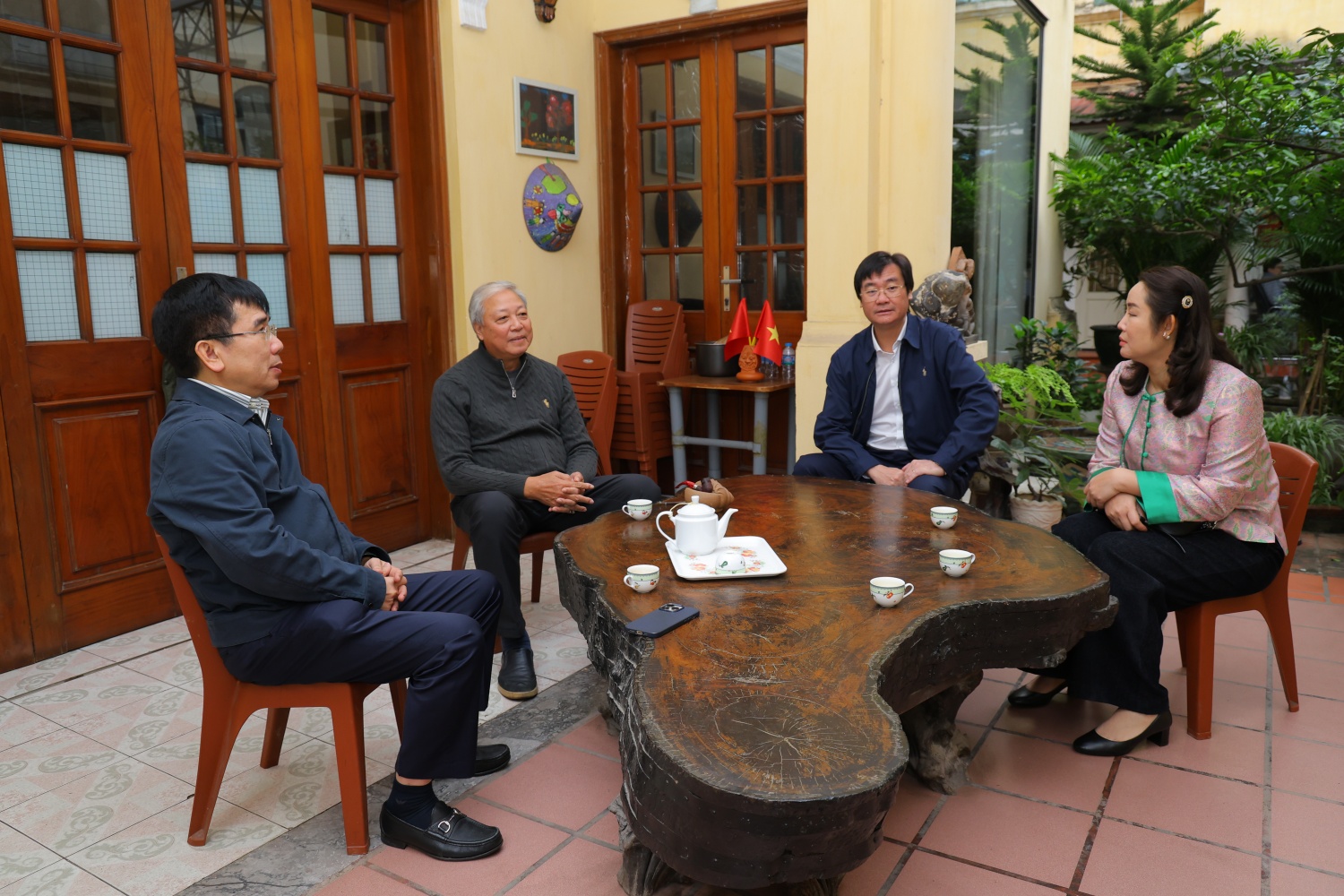 Lãnh đạo Petrovietnam tri ân các thế hệ lãnh đạo nhân dịp Xuân Bính Ngọ 2026