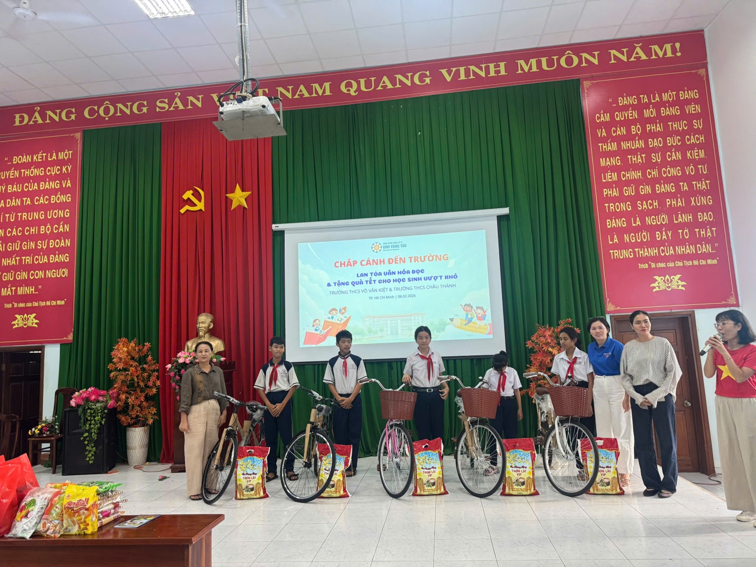 PTSC Marine lan tỏa sắc xuân nghĩa tình