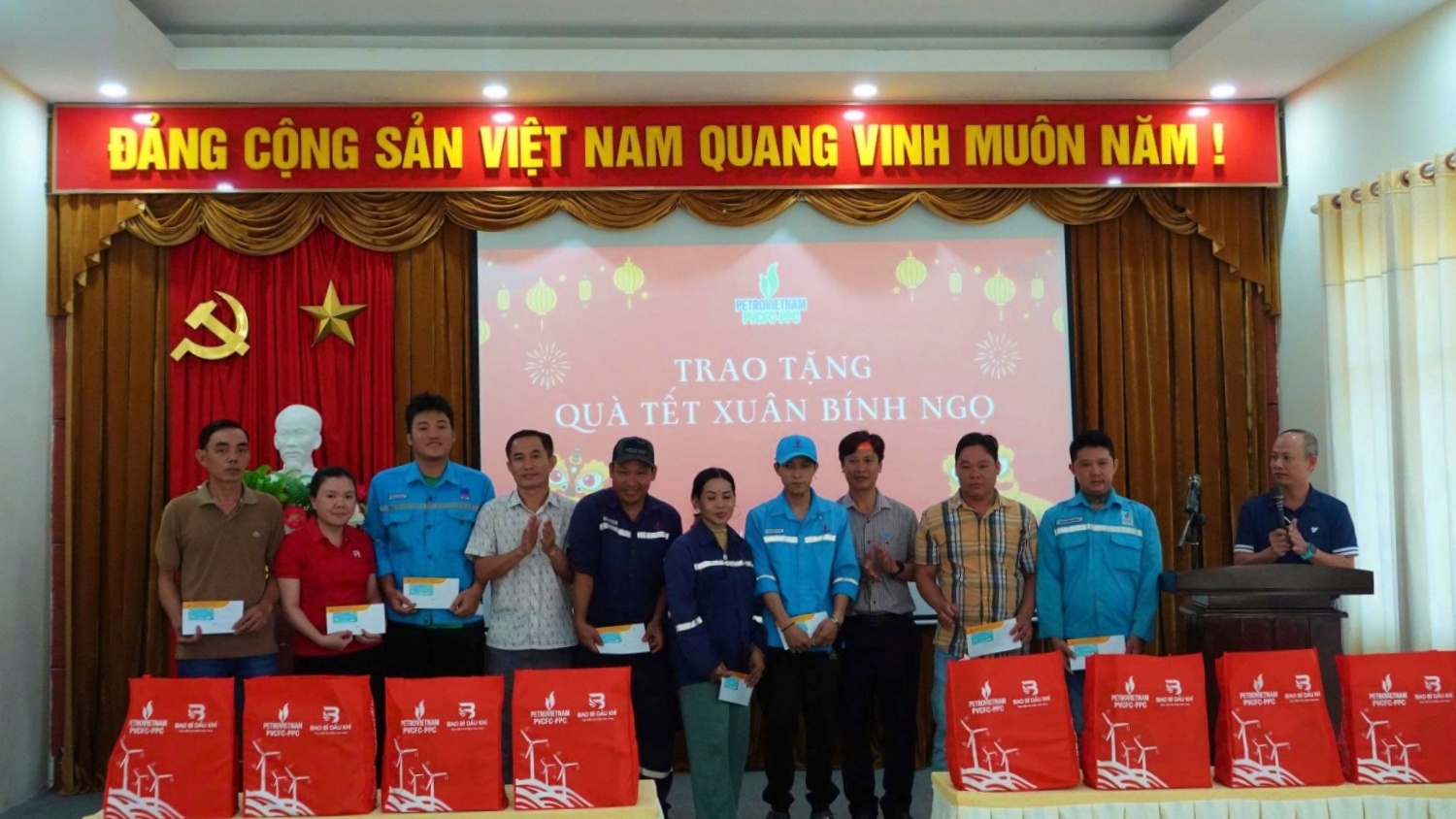 PVCFC lan tỏa văn hóa sẻ chia, chăm lo người lao động dịp Xuân Bính Ngọ 2026