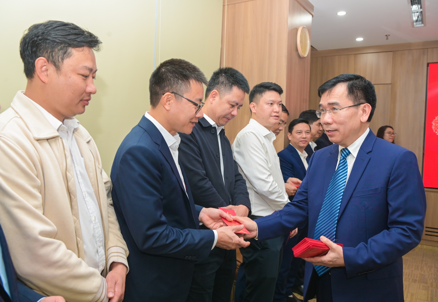 Chủ tịch HĐTV Petrovietnam Lê Ngọc Sơn đến thăm và chúc Tết các đơn vị thành viên đầu Xuân Bính Ngọ 2026 tại Hà Nội Chủ tịch HĐTV Petrovietnam Lê Ngọc Sơn đến thăm và chúc Tết các đơn vị thành viên đầu Xuân Bính Ngọ 2026 tại Hà Nội