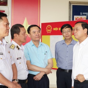 Cử tri Vùng 2 Hải quân đặc biệt quan tâm đến vai trò của Petrovietnam trong đảm bảo an ninh năng lượng và an ninh quốc phòng