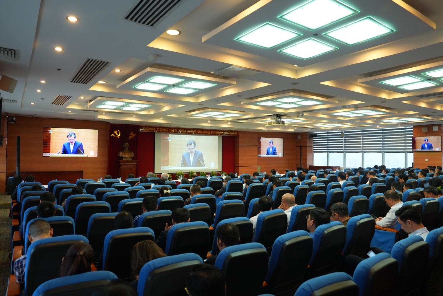 Đảng bộ Petrovietnam tham dự Hội nghị quán triệt, triển khai Nghị quyết 79 và 80 của Bộ Chính trị