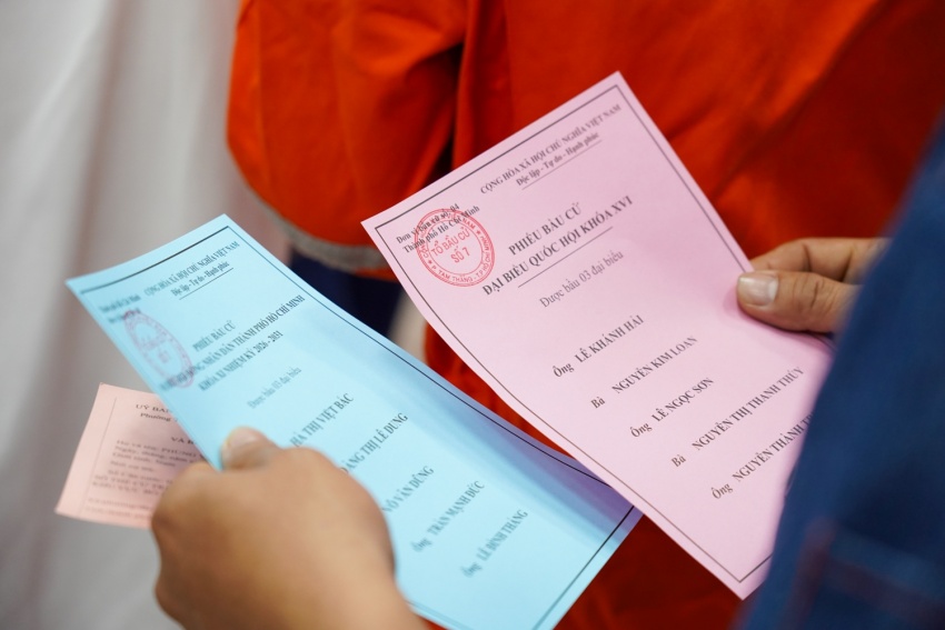 Người lao động Dầu khí – Năng lương hân hoan bỏ phiếu sớm trước giờ ra khơi