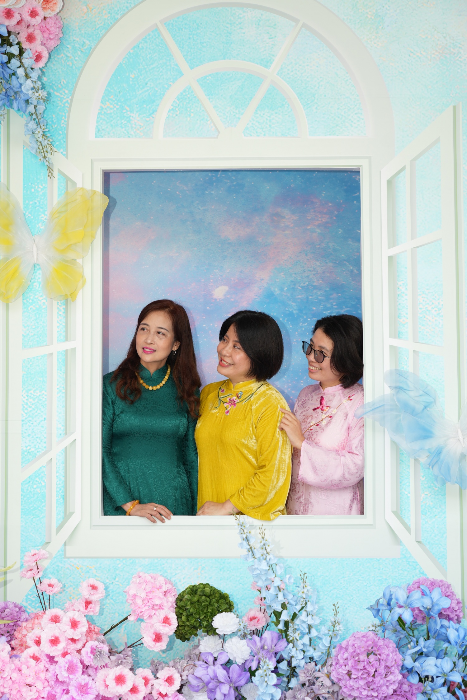 Bộ máy Quản lý và Điều hành Petrovietnam tổ chức chào mừng, tôn vinh nữ CBCNV nhân Ngày Quốc tế Phụ nữ 8/3