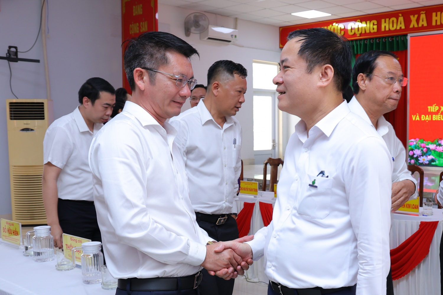 Cử tri xã Châu Pha (TP HCM) tin tưởng, kỳ vọng vào các ứng cử viên ĐBQH và HĐND