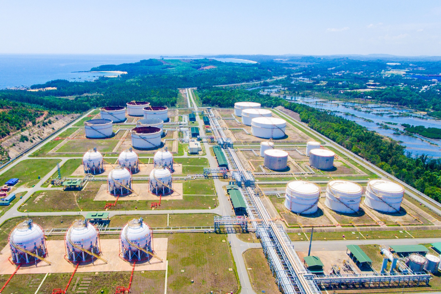 Cấp thiết nâng cao hạ tầng dự trữ, cung ứng xăng dầu quốc gia Cấp thiết nâng cao hạ tầng dự trữ, cung ứng xăng dầu quốc gia