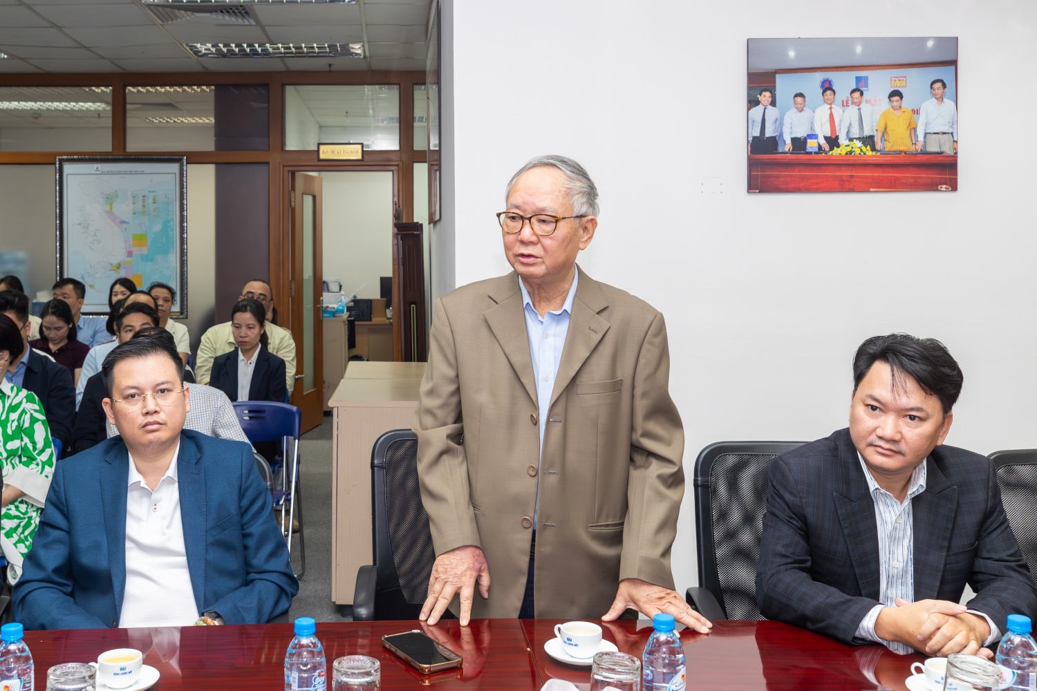 Năng lượng Mới - PetroTimes phấn đấu trở thành cơ quan báo chí hàng đầu về năng lượng Năng lượng Mới - PetroTimes phấn đấu trở thành cơ quan báo chí hàng đầu về năng lượng