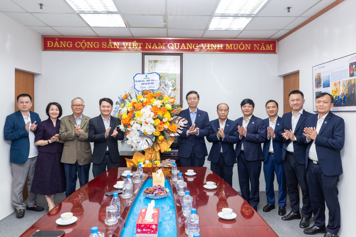 Năng lượng Mới - PetroTimes phấn đấu trở thành cơ quan báo chí hàng đầu về năng lượng Năng lượng Mới - PetroTimes phấn đấu trở thành cơ quan báo chí hàng đầu về năng lượng