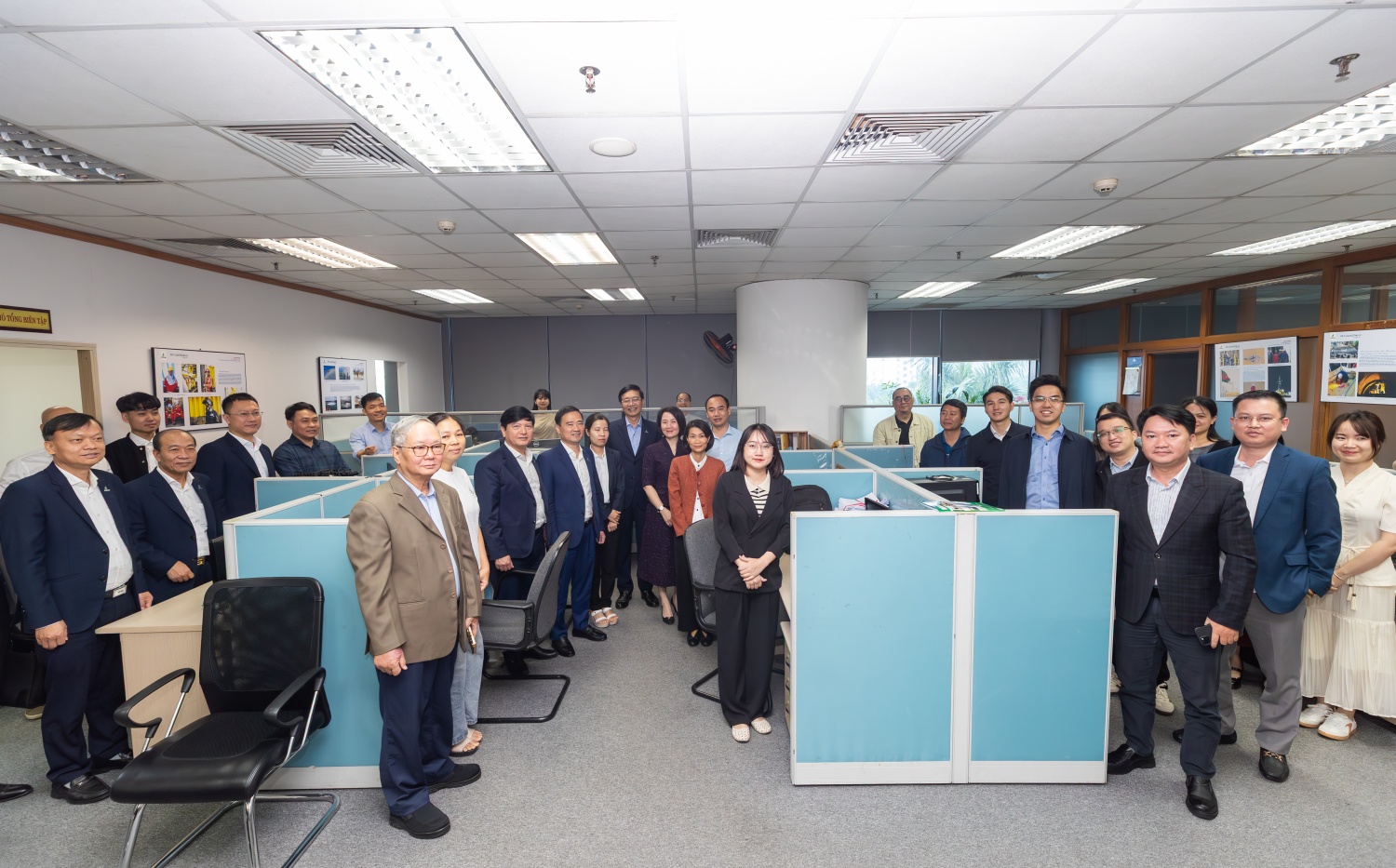 Năng lượng Mới - PetroTimes phấn đấu trở thành cơ quan báo chí hàng đầu về năng lượng Năng lượng Mới - PetroTimes phấn đấu trở thành cơ quan báo chí hàng đầu về năng lượng