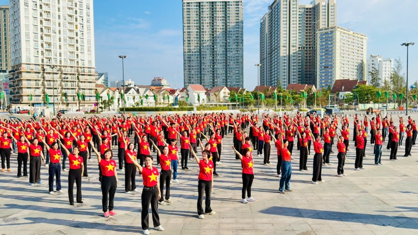 Phụ nữ Vietsovpetro rạng rỡ trong chương trình “Tự hào là người Việt Nam”