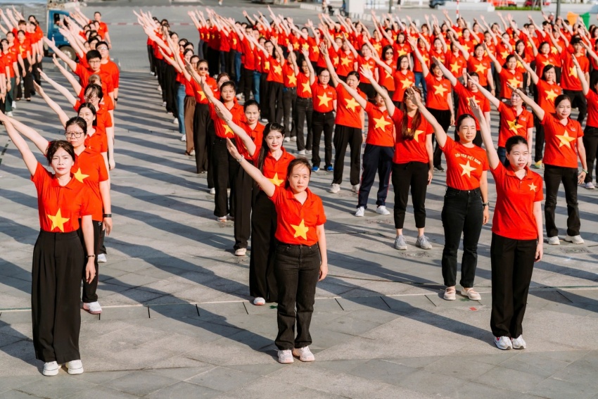 Lãnh đạo Petrovietnam ứng cử đại biểu Quốc hội khóa XVI: Niềm tự hào của người lao động