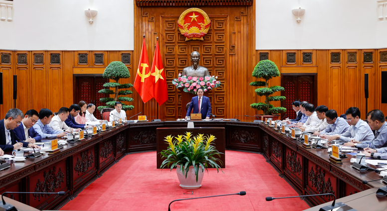 Giữ mạch nguồn xăng dầu: Cách hệ thống vận hành được “kích hoạt” trong thời điểm nhiều biến động Giữ mạch nguồn xăng dầu: Cách hệ thống vận hành được “kích hoạt” trong thời điểm nhiều biến động