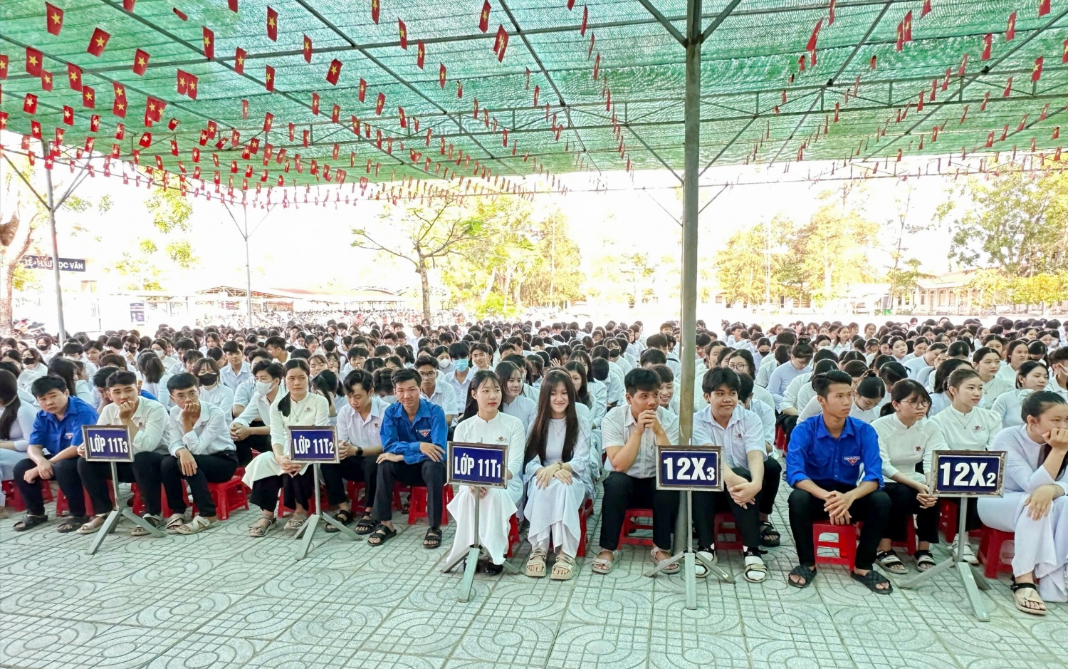 Tuổi trẻ NMNĐ Sông Hậu 1 đồng hành cùng học sinh khó khăn Tuổi trẻ NMNĐ Sông Hậu 1 đồng hành cùng học sinh khó khăn