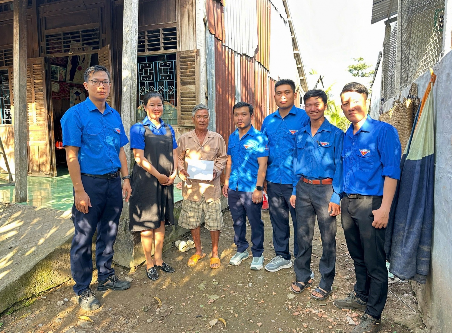 Tuổi trẻ NMNĐ Sông Hậu 1 đồng hành cùng học sinh khó khăn trong Tháng Thanh niên 2026 Tuổi trẻ NMNĐ Sông Hậu 1 đồng hành cùng học sinh khó khăn
