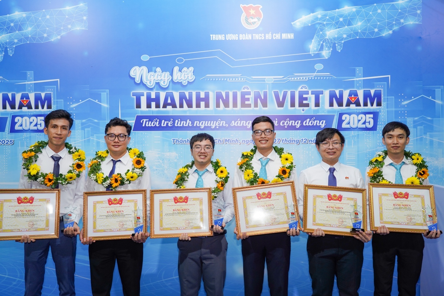 6 công trình của Tuổi trẻ Petrovietnamđược trao Giải thưởng “Tuổi trẻ sáng tạo” toàn quốc 2025 6 công trình của Tuổi trẻ Petrovietnamđược trao Giải thưởng “Tuổi trẻ sáng tạo” toàn quốc 2025